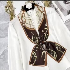 Luxury Ornate Chain Panel Pattern Silky Bandana Square Neck Scarf